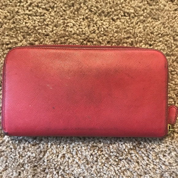 SOLD Prada Saffiano Leather Zip Wallet Pink - Picture 2 of 5
